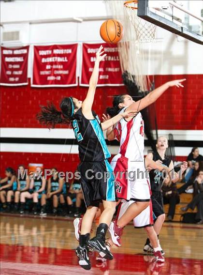 Thumbnail 2 in Pasadena Memorial vs South Houston photogallery.