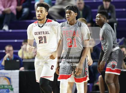 Thumbnail 1 in Petal vs. La Crosse Central (City of Palms Classic) photogallery.