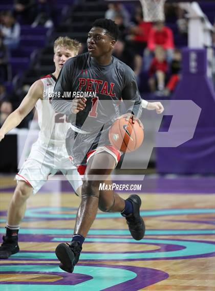 Thumbnail 1 in Petal vs. La Crosse Central (City of Palms Classic) photogallery.