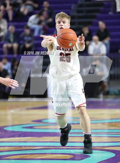 Thumbnail 1 in Petal vs. La Crosse Central (City of Palms Classic) photogallery.