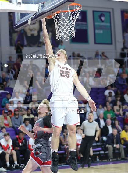 Thumbnail 3 in Petal vs. La Crosse Central (City of Palms Classic) photogallery.