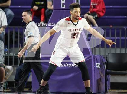 Thumbnail 1 in Petal vs. La Crosse Central (City of Palms Classic) photogallery.