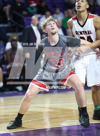 Thumbnail 1 in Petal vs. La Crosse Central (City of Palms Classic) photogallery.