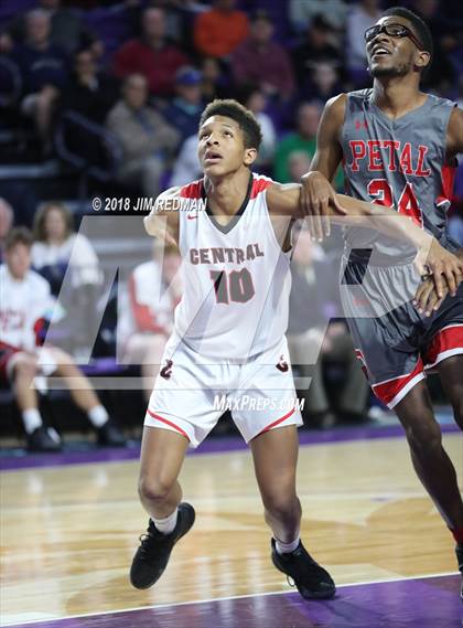 Thumbnail 3 in Petal vs. La Crosse Central (City of Palms Classic) photogallery.