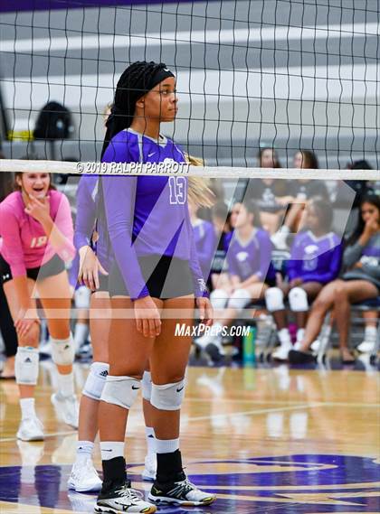 Thumbnail 1 in Pearland vs. Ridge Point  photogallery.