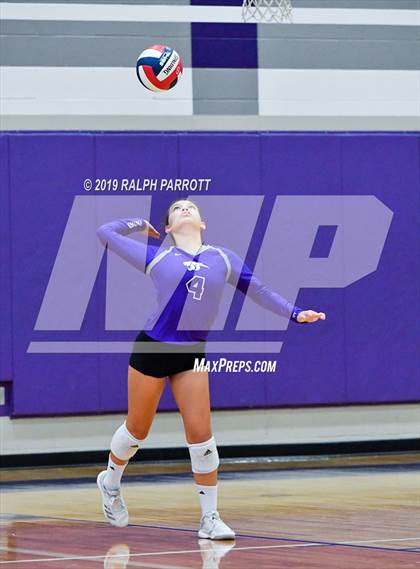 Thumbnail 2 in Pearland vs. Ridge Point  photogallery.