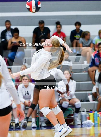 Thumbnail 3 in Pearland vs. Ridge Point  photogallery.