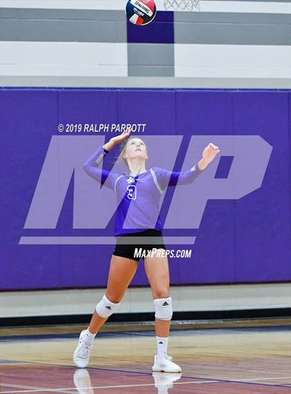 Thumbnail 3 in Pearland vs. Ridge Point  photogallery.