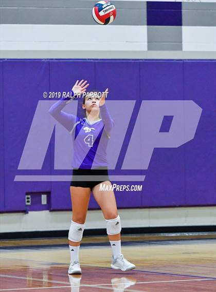 Thumbnail 3 in Pearland vs. Ridge Point  photogallery.