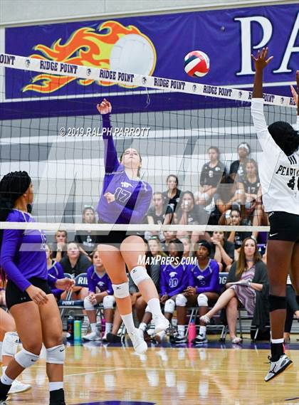 Thumbnail 3 in Pearland vs. Ridge Point  photogallery.