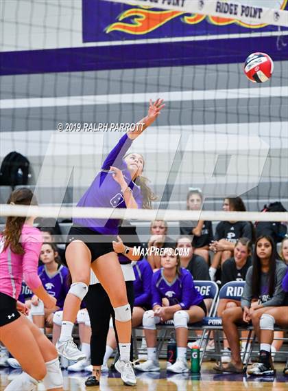 Thumbnail 3 in Pearland vs. Ridge Point  photogallery.