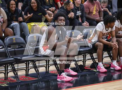 Thumbnail 1 in Jennings @ Brusly (LHSAA Division 2 Non-Select Round 2) photogallery.