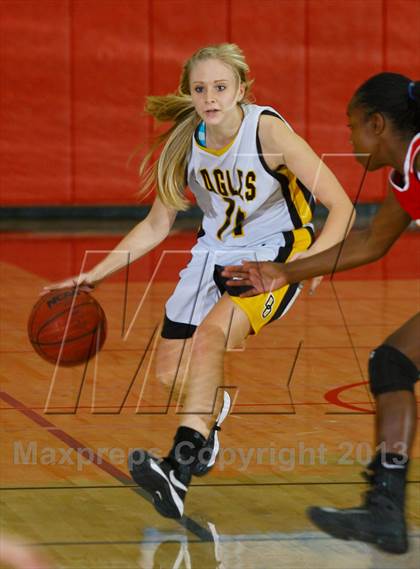 Thumbnail 1 in Del Oro vs St. Francis (Common Good Classic) photogallery.