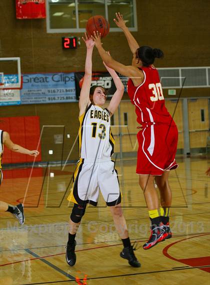 Thumbnail 3 in Del Oro vs St. Francis (Common Good Classic) photogallery.