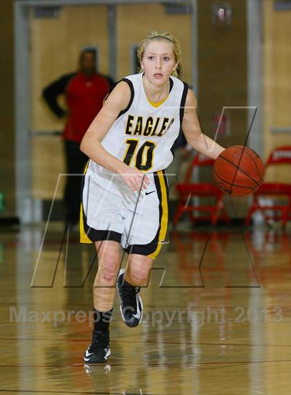 Thumbnail 2 in Del Oro vs St. Francis (Common Good Classic) photogallery.