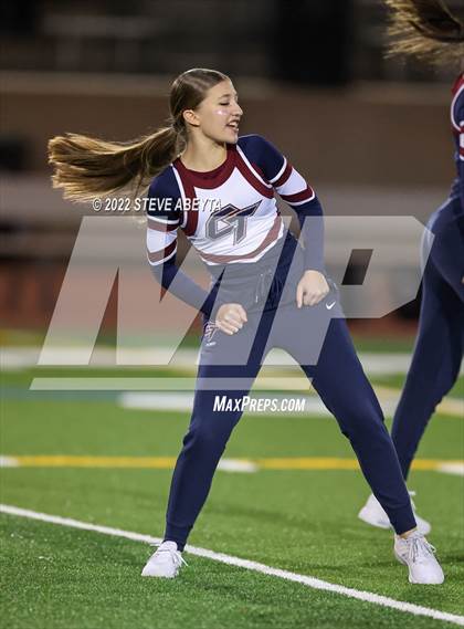 Thumbnail 2 in Arapahoe @ Cherokee Trail photogallery.