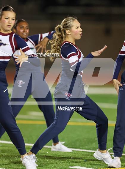 Thumbnail 3 in Arapahoe @ Cherokee Trail photogallery.