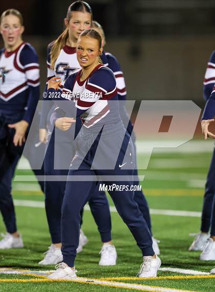 Thumbnail 2 in Arapahoe @ Cherokee Trail photogallery.