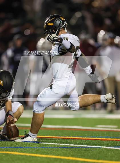 Thumbnail 2 in Arapahoe @ Cherokee Trail photogallery.