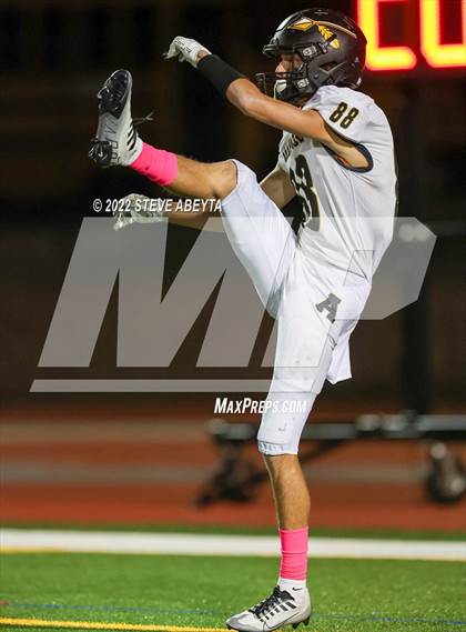 Thumbnail 1 in Arapahoe @ Cherokee Trail photogallery.