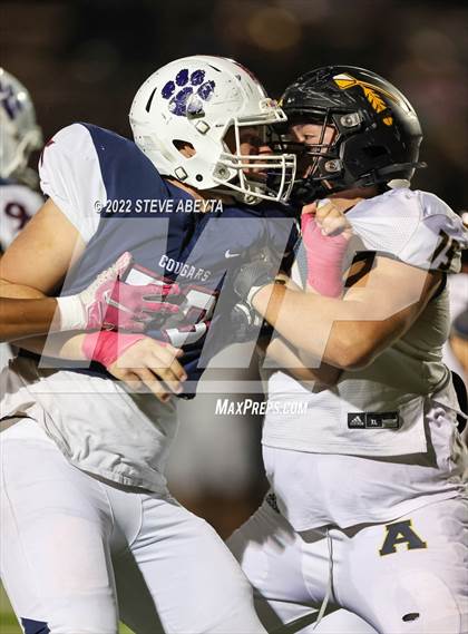 Thumbnail 1 in Arapahoe @ Cherokee Trail photogallery.