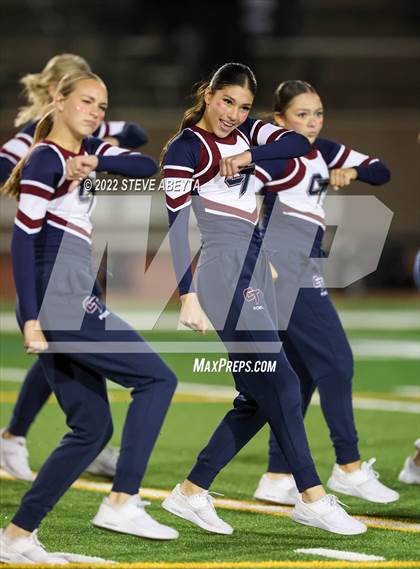 Thumbnail 2 in Arapahoe @ Cherokee Trail photogallery.