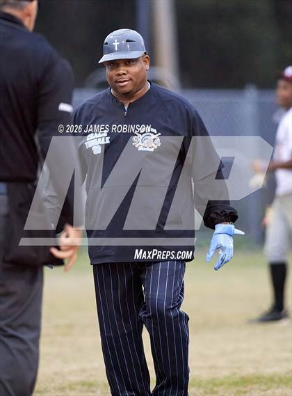 Thumbnail 2 in Ribault @ Raines photogallery.