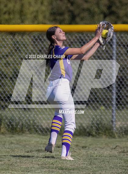 Thumbnail 3 in Ukiah vs Piner photogallery.