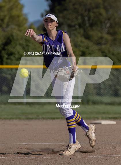 Thumbnail 3 in Ukiah vs Piner photogallery.