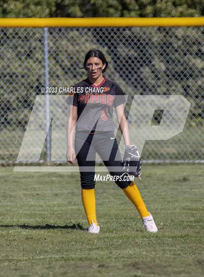 Thumbnail 2 in Ukiah vs Piner photogallery.