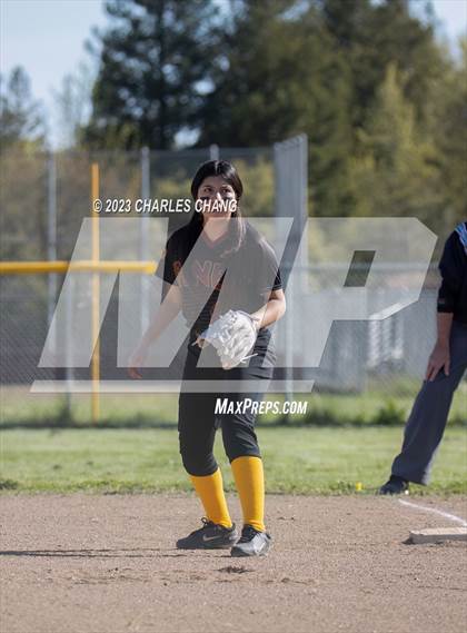 Thumbnail 1 in Ukiah vs Piner photogallery.
