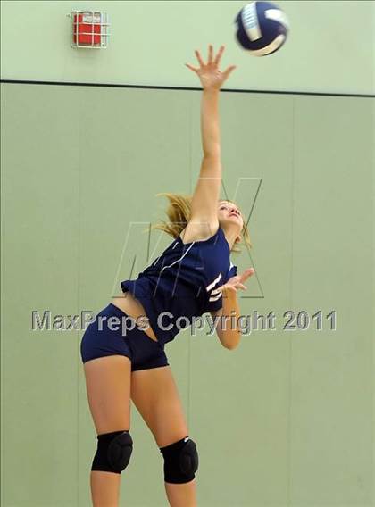 Thumbnail 2 in Cosumnes Oaks vs. Capital Christian (Lady Rams Classic) photogallery.