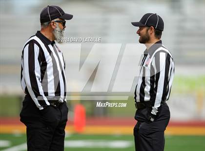 Thumbnail 2 in Glenwood Springs @ Windsor (CHSAA 4A Round 1) photogallery.