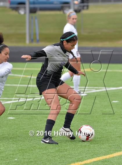 Thumbnail 3 in Cedar Ridge vs Klein (UIL 6A Area Playoff) photogallery.