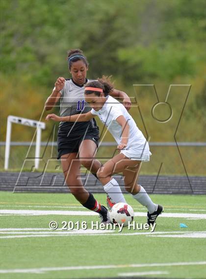 Thumbnail 2 in Cedar Ridge vs Klein (UIL 6A Area Playoff) photogallery.