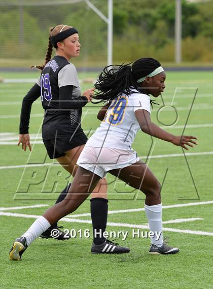 Thumbnail 3 in Cedar Ridge vs Klein (UIL 6A Area Playoff) photogallery.