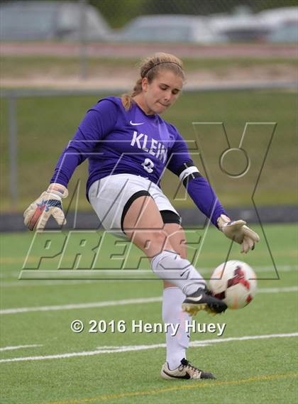 Thumbnail 2 in Cedar Ridge vs Klein (UIL 6A Area Playoff) photogallery.