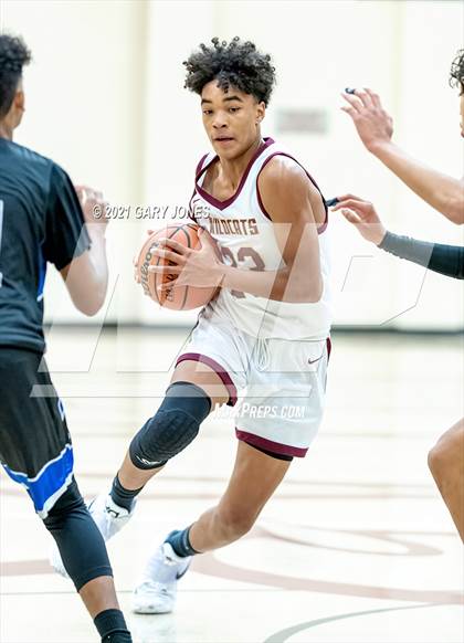 Thumbnail 2 in Capital Christian vs Whitney (Whitney Winter Classic) photogallery.