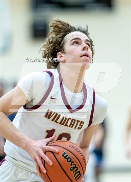 Thumbnail 1 in Capital Christian vs Whitney (Whitney Winter Classic) photogallery.