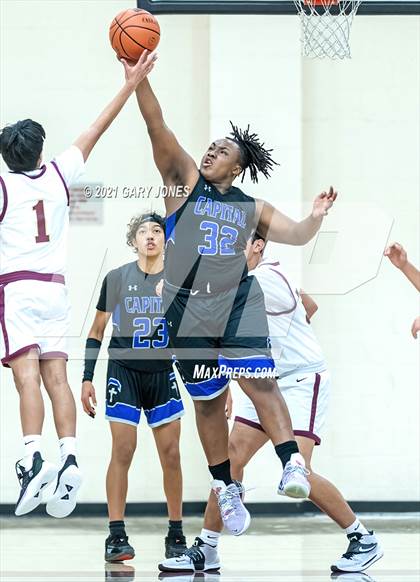 Thumbnail 3 in Capital Christian vs Whitney (Whitney Winter Classic) photogallery.