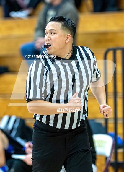 Thumbnail 2 in Capital Christian vs Whitney (Whitney Winter Classic) photogallery.