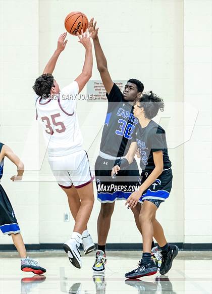 Thumbnail 3 in Capital Christian vs Whitney (Whitney Winter Classic) photogallery.