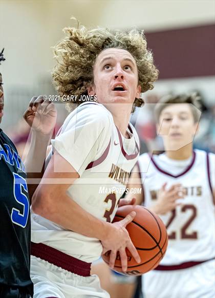 Thumbnail 3 in Capital Christian vs Whitney (Whitney Winter Classic) photogallery.