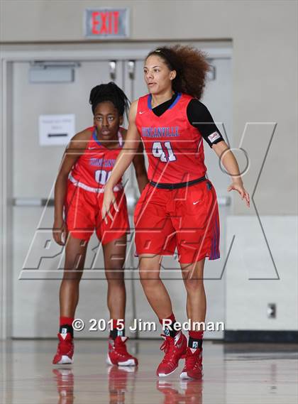 Thumbnail 1 in North Shore vs. Duncanville (McDonald's Texas Invitational) photogallery.