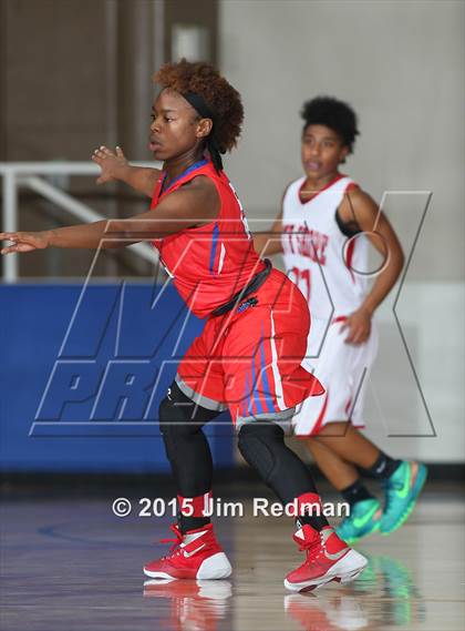 Thumbnail 1 in North Shore vs. Duncanville (McDonald's Texas Invitational) photogallery.