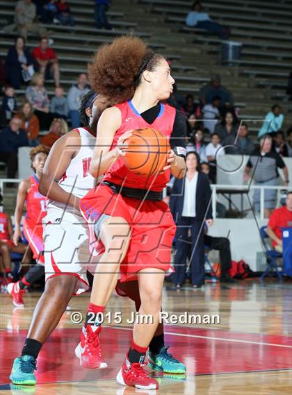 Thumbnail 1 in North Shore vs. Duncanville (McDonald's Texas Invitational) photogallery.