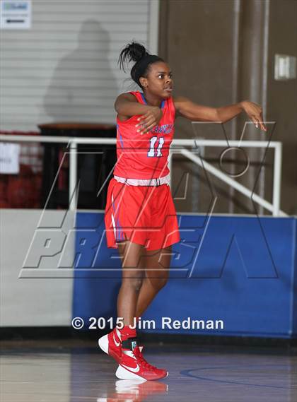 Thumbnail 3 in North Shore vs. Duncanville (McDonald's Texas Invitational) photogallery.