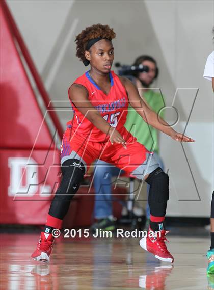 Thumbnail 2 in North Shore vs. Duncanville (McDonald's Texas Invitational) photogallery.