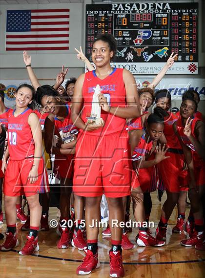 Thumbnail 3 in North Shore vs. Duncanville (McDonald's Texas Invitational) photogallery.