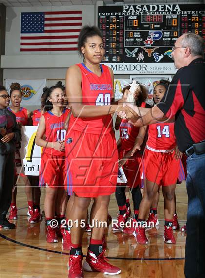 Thumbnail 2 in North Shore vs. Duncanville (McDonald's Texas Invitational) photogallery.